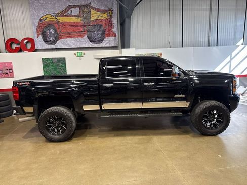 Used 2016 Chevrolet Silverado 2500 High Country AWD/4WD image 41