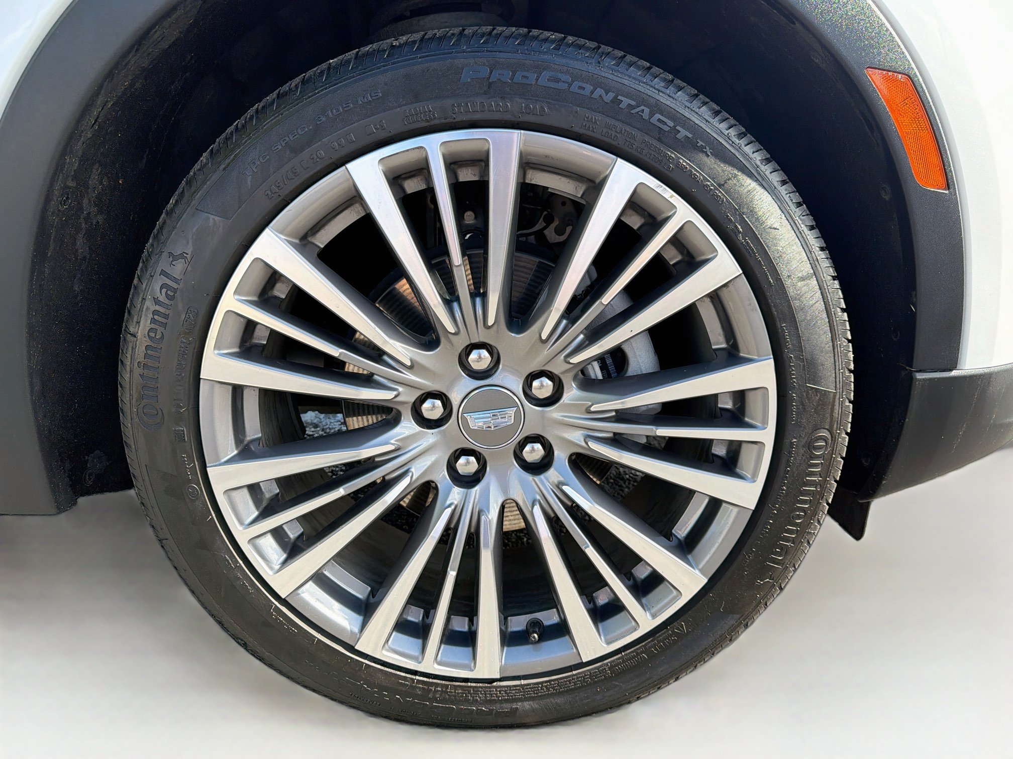 Certified 2024 Cadillac XT4 Premium Luxury FWD image 32