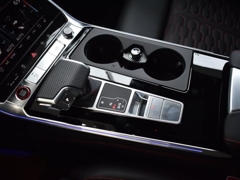 New 2025 Audi RS 7 Performance image 26