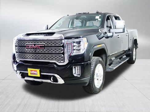 Certified 2020 GMC Sierra 2500 Denali w/ Denali Ultimate Package AWD/4WD image 3
