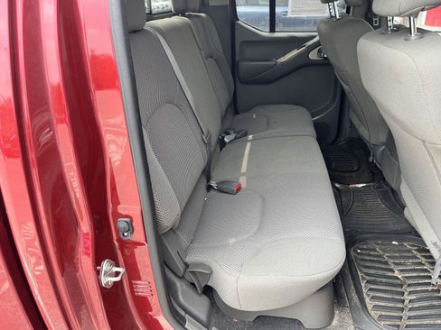 Used 2020 Nissan Frontier SV AWD/4WD image 13