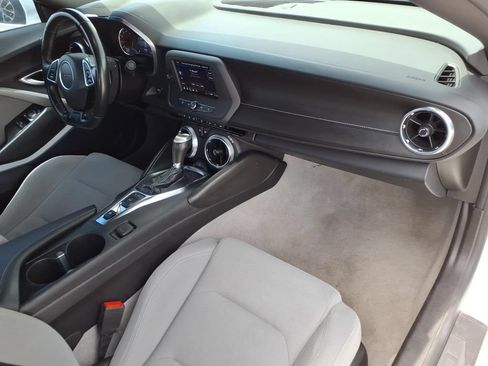 Used 2023 Chevrolet Camaro LT RWD image 11