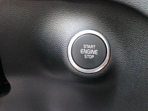 New 2026 Volvo XC40 B5 Ultra w/ Protection Package Premier image 32