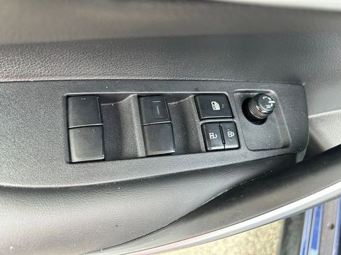 Certified 2024 Toyota Corolla SE FWD image 16
