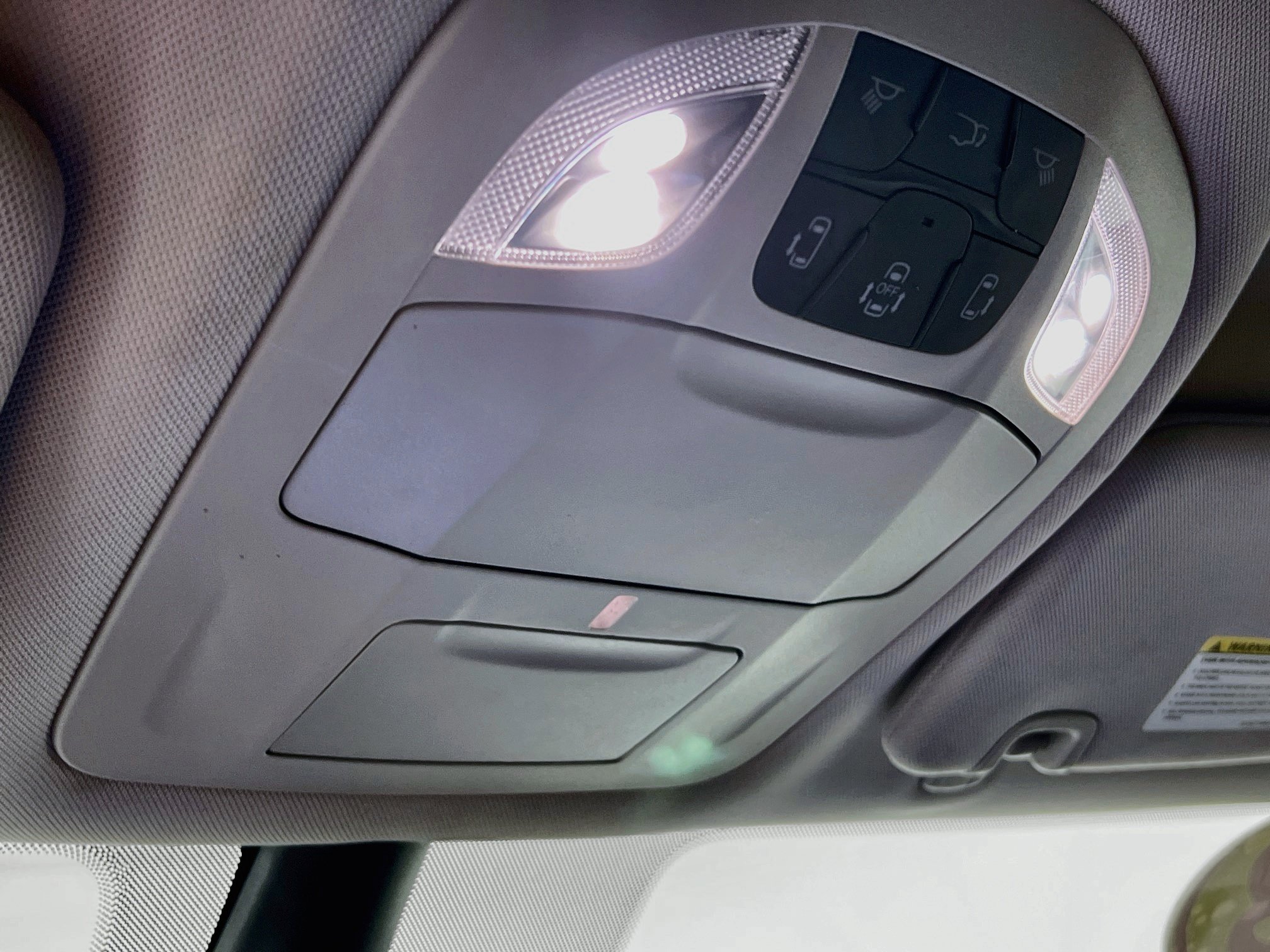 Used 2023 Chrysler Pacifica Touring-L FWD image 20