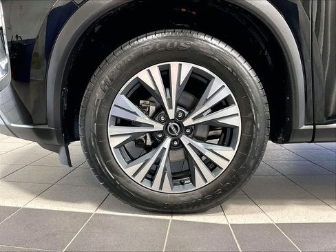 Certified 2023 Nissan Rogue SV AWD/4WD image 7