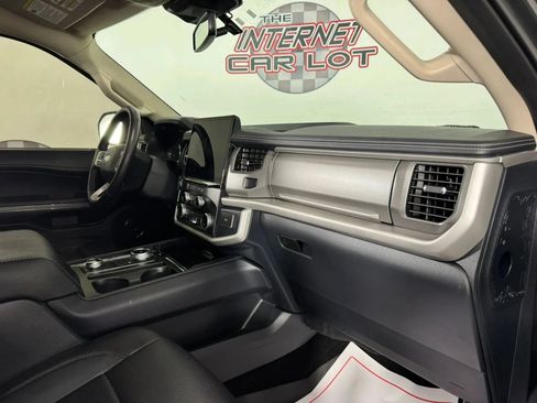 Used 2022 Ford Expedition Max XLT AWD/4WD image 12