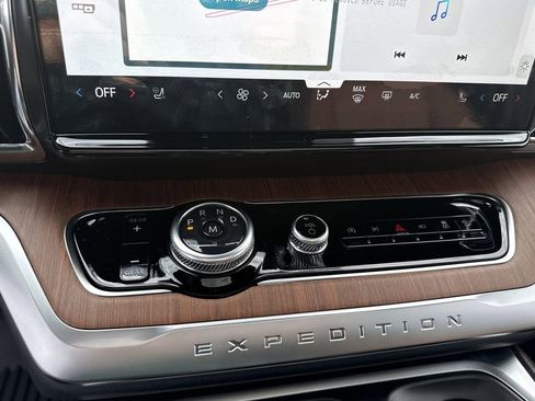 New 2026 Ford Expedition King Ranch image 32