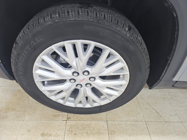 Used 2026 GMC Acadia Elevation w/ Elevation Premium Package FWD image 25