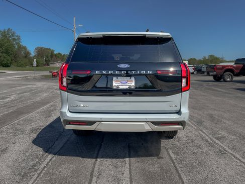 Used 2025 Ford Expedition Max Platinum w/ Platinum Ultimate Package image 5