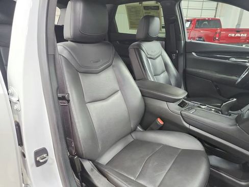 Used 2023 Cadillac XT5 Premium Luxury w/ LPO, Floor Liner Package AWD/4WD image 44