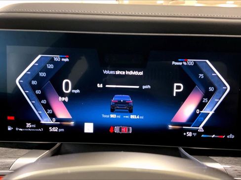 Used 2025 BMW 760i xDrive image 26