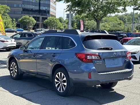 Used 2017 Subaru Outback 2.5i Limited AWD/4WD image 5