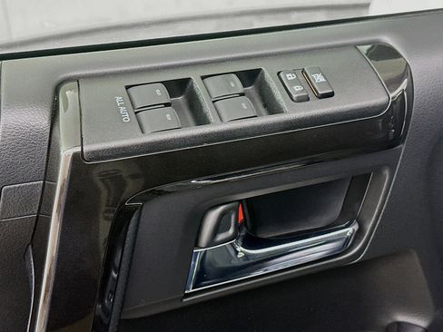 Used 2023 Toyota 4Runner TRD Off-Road Premium w/ Off Road Premium Plus Package image 15