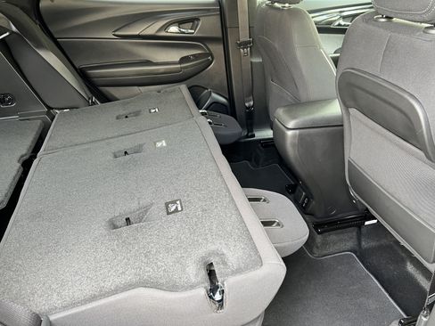 Used 2026 Chevrolet TrailBlazer LT w/ Convenience Package FWD image 21