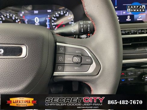 Used 2024 Jeep Compass Trailhawk w/ Trailhawk Convenience Group image 15