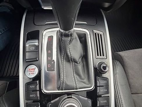 Used 2011 Audi S4 Prestige image 29