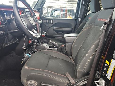 Used 2021 Jeep Gladiator Rubicon AWD/4WD image 4