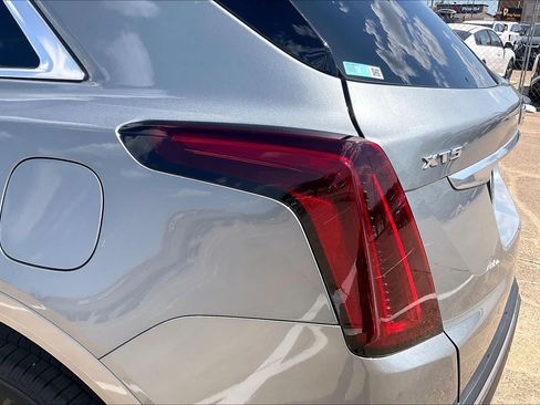 Used 2023 Cadillac XT5 Premium Luxury FWD image 31