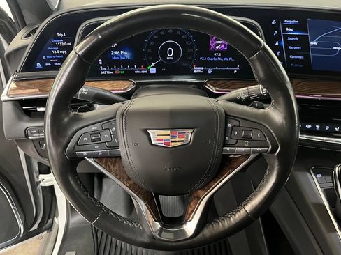 Used 2022 Cadillac Escalade Sport Platinum w/ Heavy-Duty Trailer Package AWD/4WD image 22