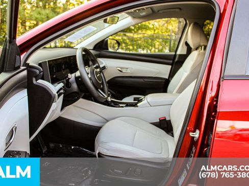 Used 2025 Hyundai Tucson SEL FWD image 16