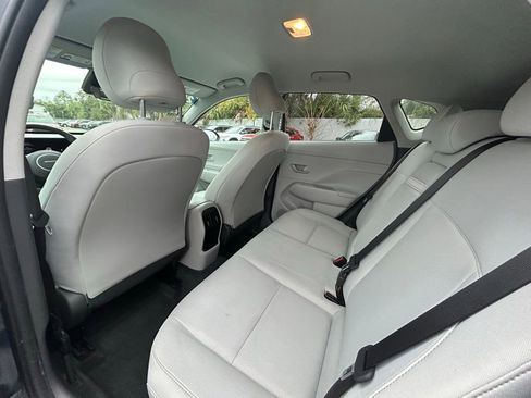 Used 2025 Hyundai Kona SEL image 15
