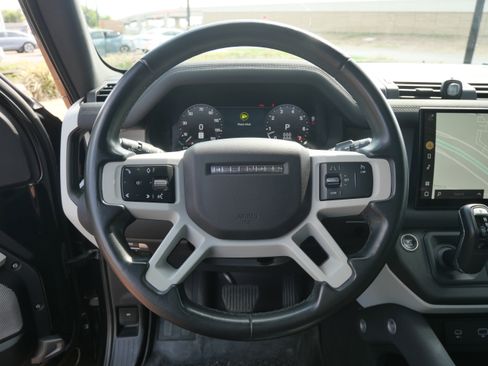 Used 2023 Land Rover Defender 130 S image 11