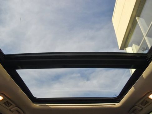 Used 2023 INFINITI QX60 Luxe w/ Cargo Package image 2