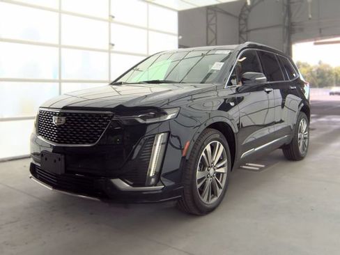 Used 2021 Cadillac XT6 Premium Luxury AWD/4WD image 1