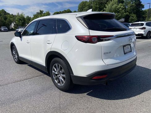 Used 2018 MAZDA CX-9 Touring w/ Touring Premium Package FWD image 2
