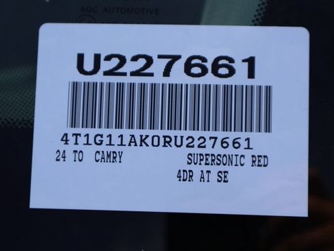 Used 2024 Toyota Camry SE FWD image 7
