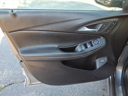 Used 2022 Buick Encore GX Essence w/ Advanced Technology Package FWD image 27
