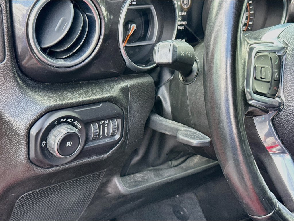 Certified 2022 Jeep Wrangler Unlimited Sahara AWD/4WD image 11