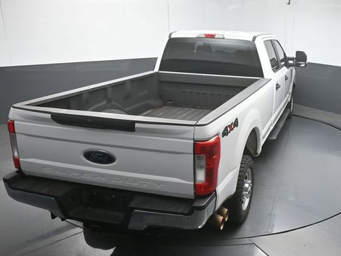 Used 2018 Ford F250 XL w/ Power Equipment Group image 46