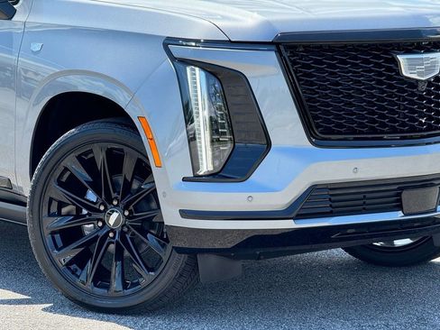New 2026 Cadillac Escalade Platinum Sport w/ LPO, ONYX Package AWD/4WD image 11