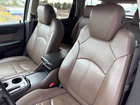 Used 2016 GMC Acadia SLT AWD/4WD image 19