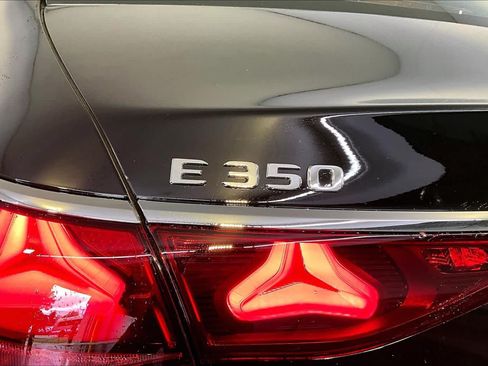 New 2026 Mercedes-Benz E 350 4MATIC Sedan image 6