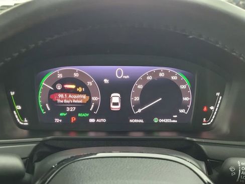 Used 2024 Honda Accord Touring image 8