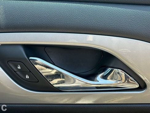 Used 2018 Chevrolet Traverse LS FWD image 20