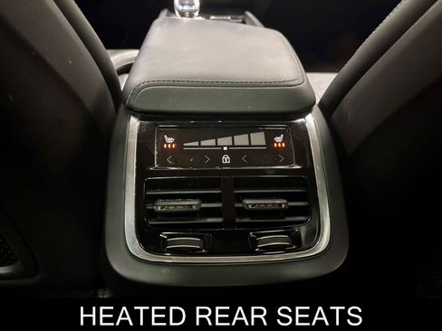 Used 2023 Volvo XC60 B5 Ultimate w/ Climate Package FWD image 21