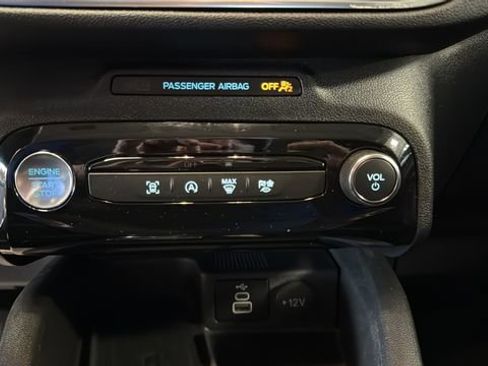Used 2025 Ford Escape Platinum AWD/4WD image 25
