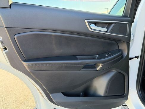 Used 2024 Ford Edge SEL w/ Convenience Package image 27