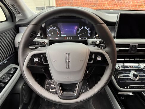 Used 2022 Lincoln Corsair AWD w/ Equipment Group 101A image 14
