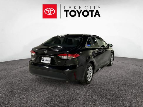 Used 2024 Toyota Corolla LE image 7