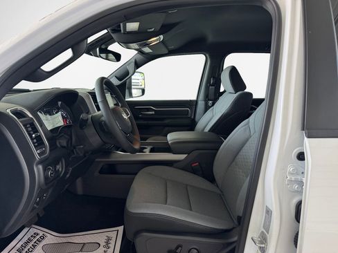 Used 2025 RAM 1500 Big Horn AWD/4WD image 12