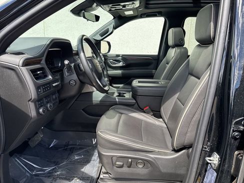Used 2024 Chevrolet Suburban Premier AWD/4WD image 11