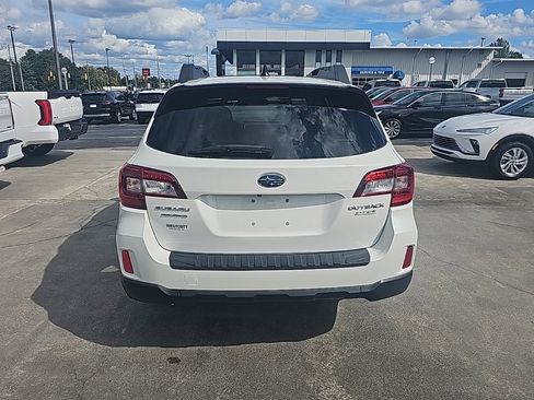 Used 2017 Subaru Outback 2.5i Limited w/ Popular Package #5 image 5