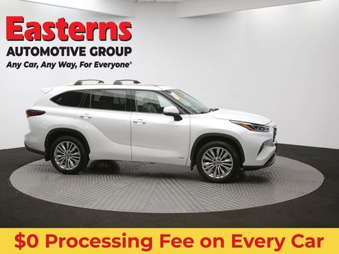 Used 2024 Toyota Highlander Platinum AWD/4WD image 52