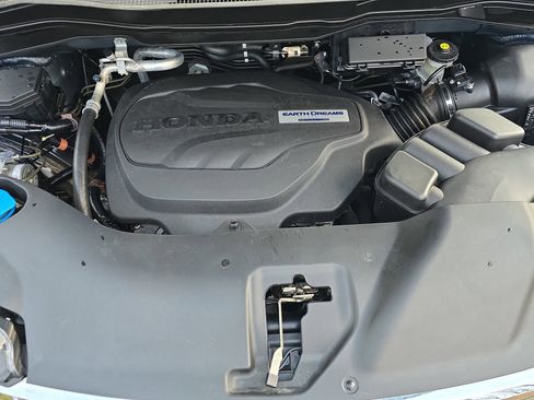 Used 2018 Honda Pilot Touring image 30