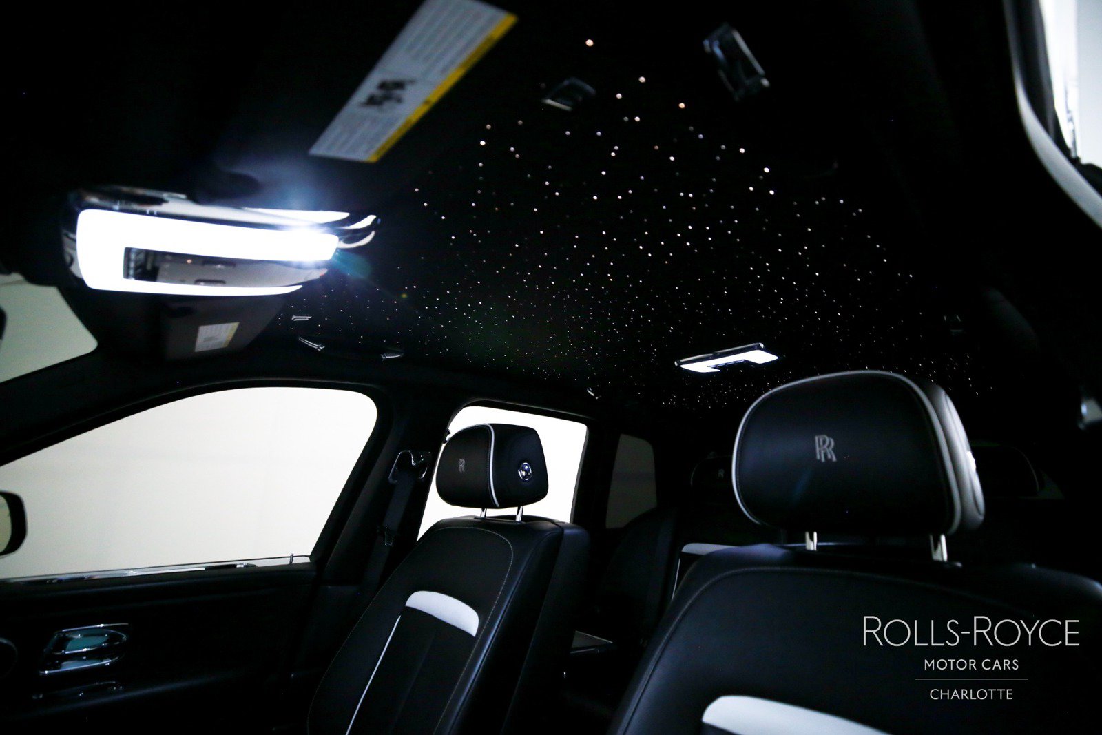 Used 2020 Rolls-Royce Cullinan AWD/4WD image 12